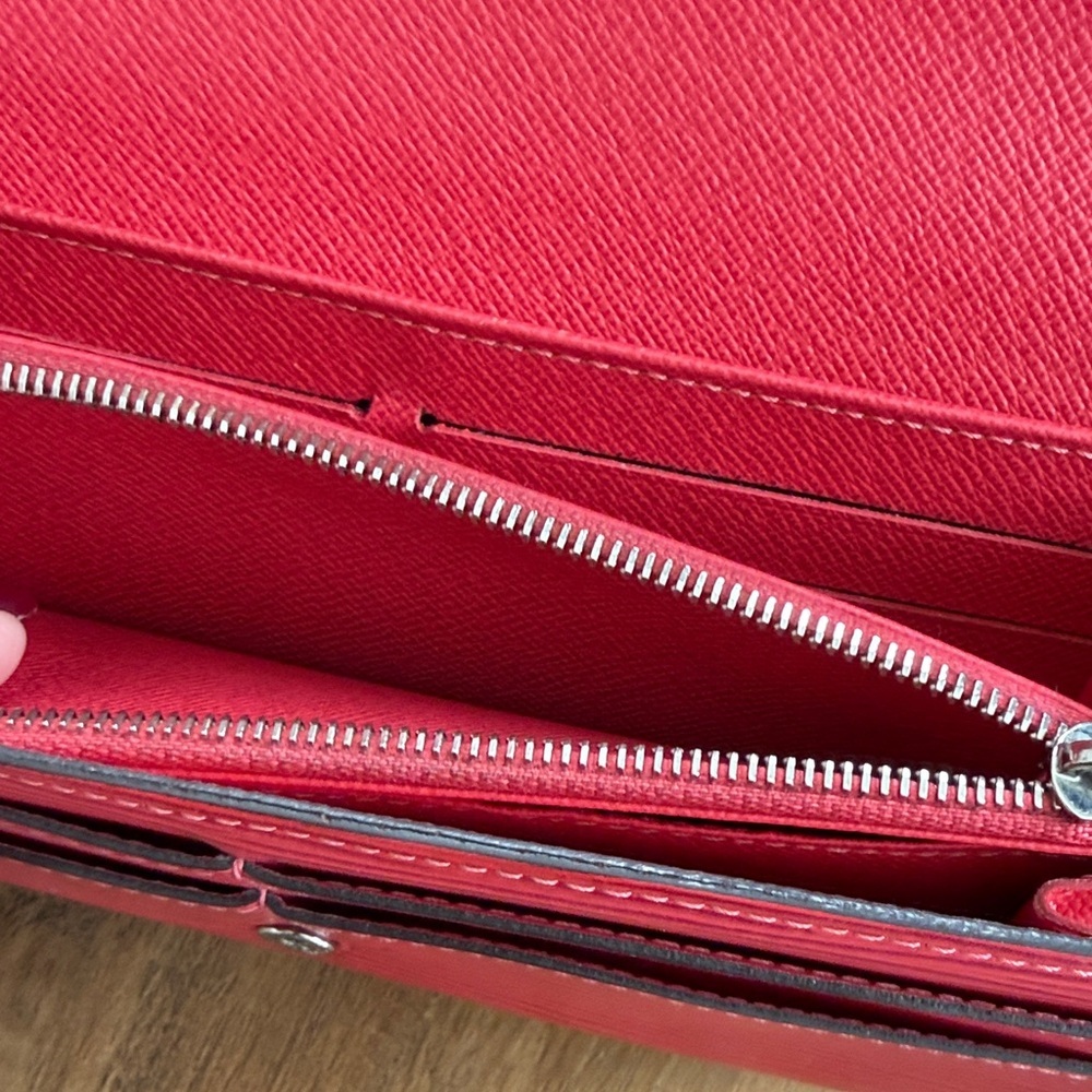 ** Louis Vuitton ** Wallet Epi Sarah Wallet Castillan Red Valentine’s Day COA - Picture 9 of 15